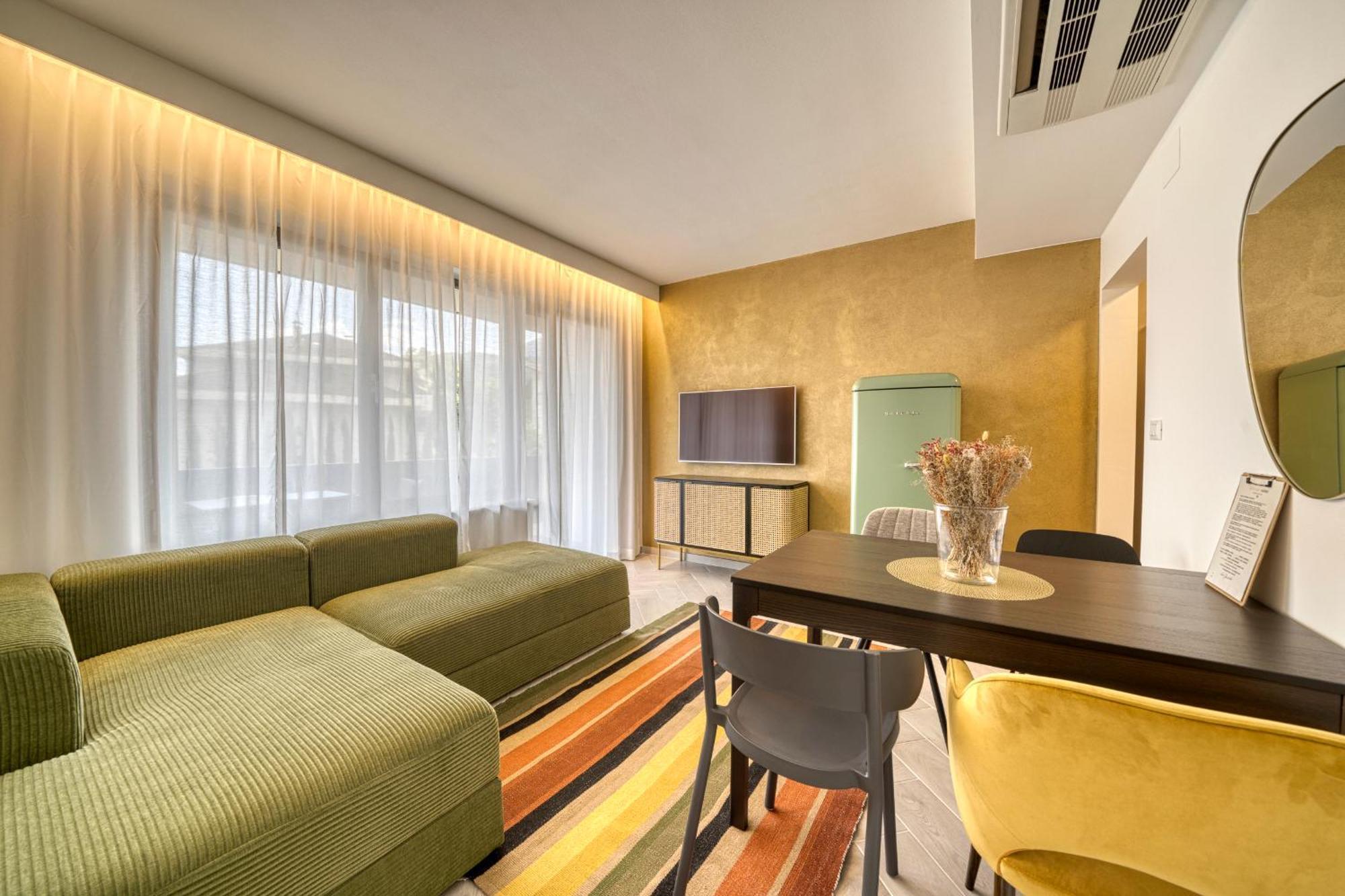 Goldfinger + Suites Lana Zimmer foto